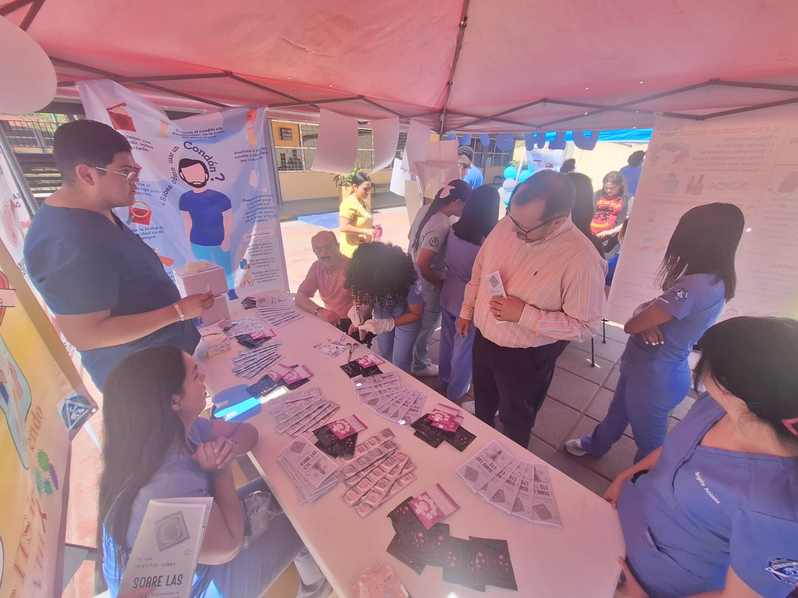 Organiza Facultad de Odontología su 1.er. Feria de la Salud.