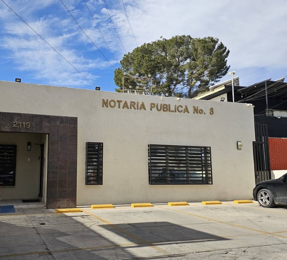 Desaparece Notario Público Héctor N.M acusado por presunto fraude.