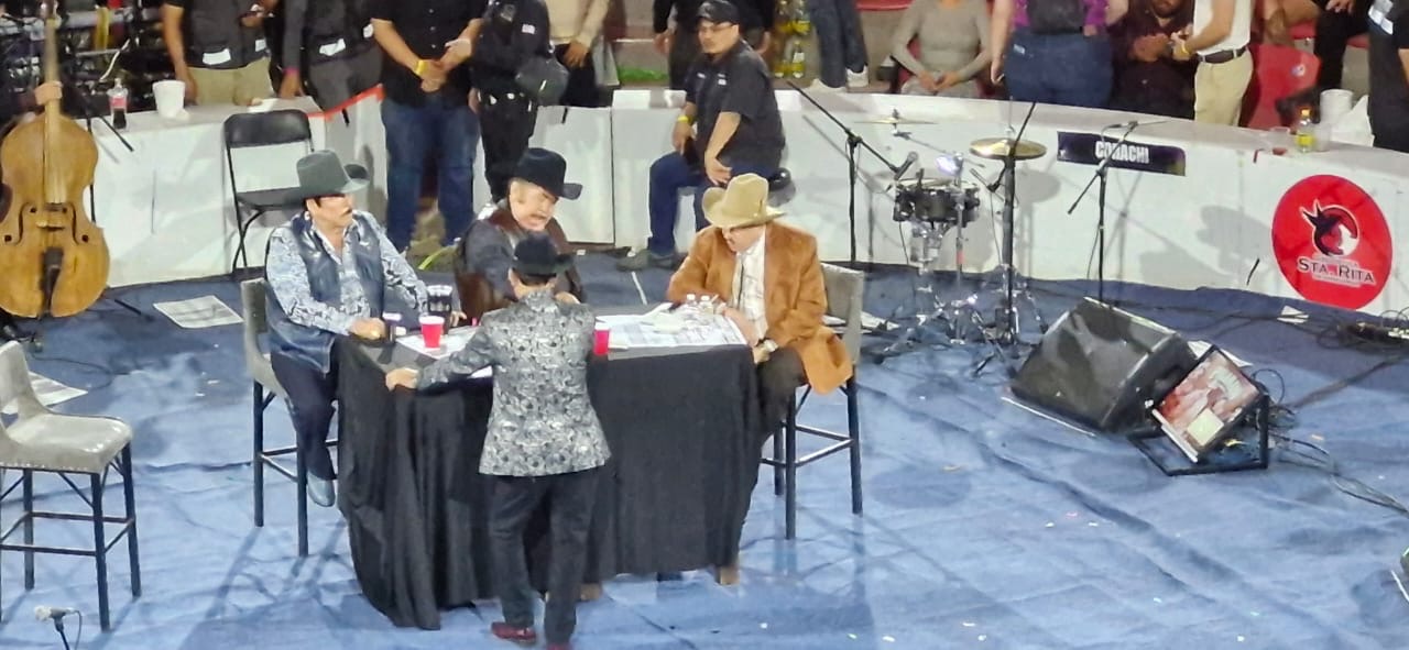 Las leyendas del género norteño… Raúl Hernández, Eliseo Robles, Rosendo Cantú, Lalo Mora… Enciende el Palenque de Santa Rita