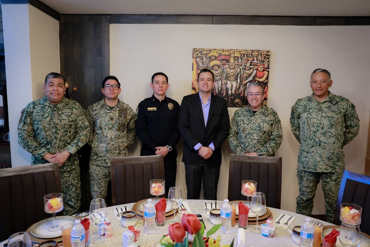 Sostiene alcalde Bonilla reunión con nuevo comandante de la Quinta Zona Militar