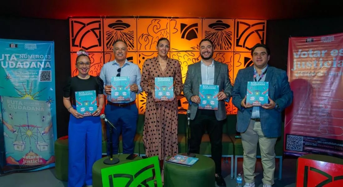 Presenta IEE revista No. 13 de Ruta Ciudadana en la FELIF de Ciudad Juárez