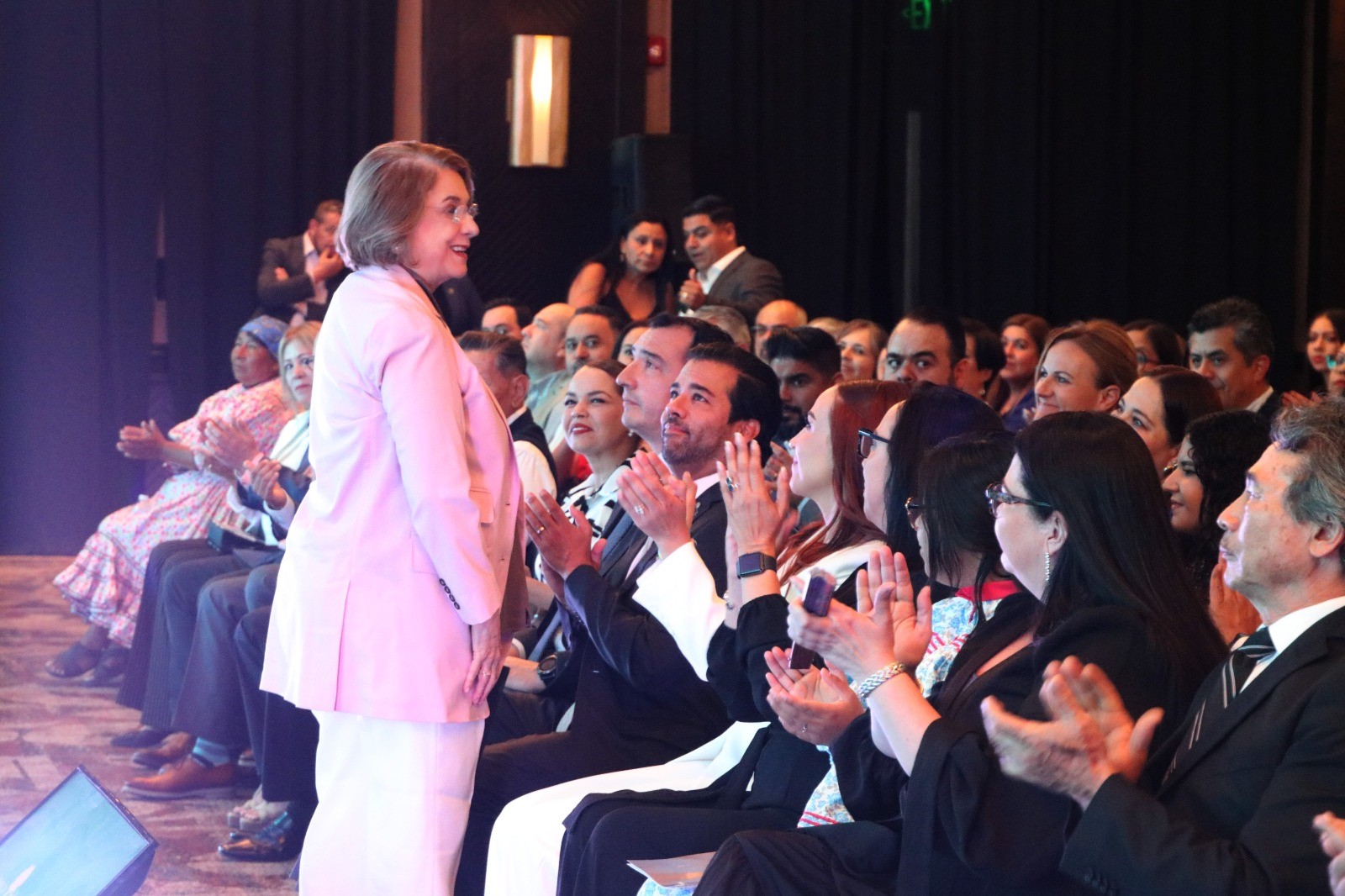 Reconoce presidenta del DIF Estatal compromiso social de Fundación INDEX