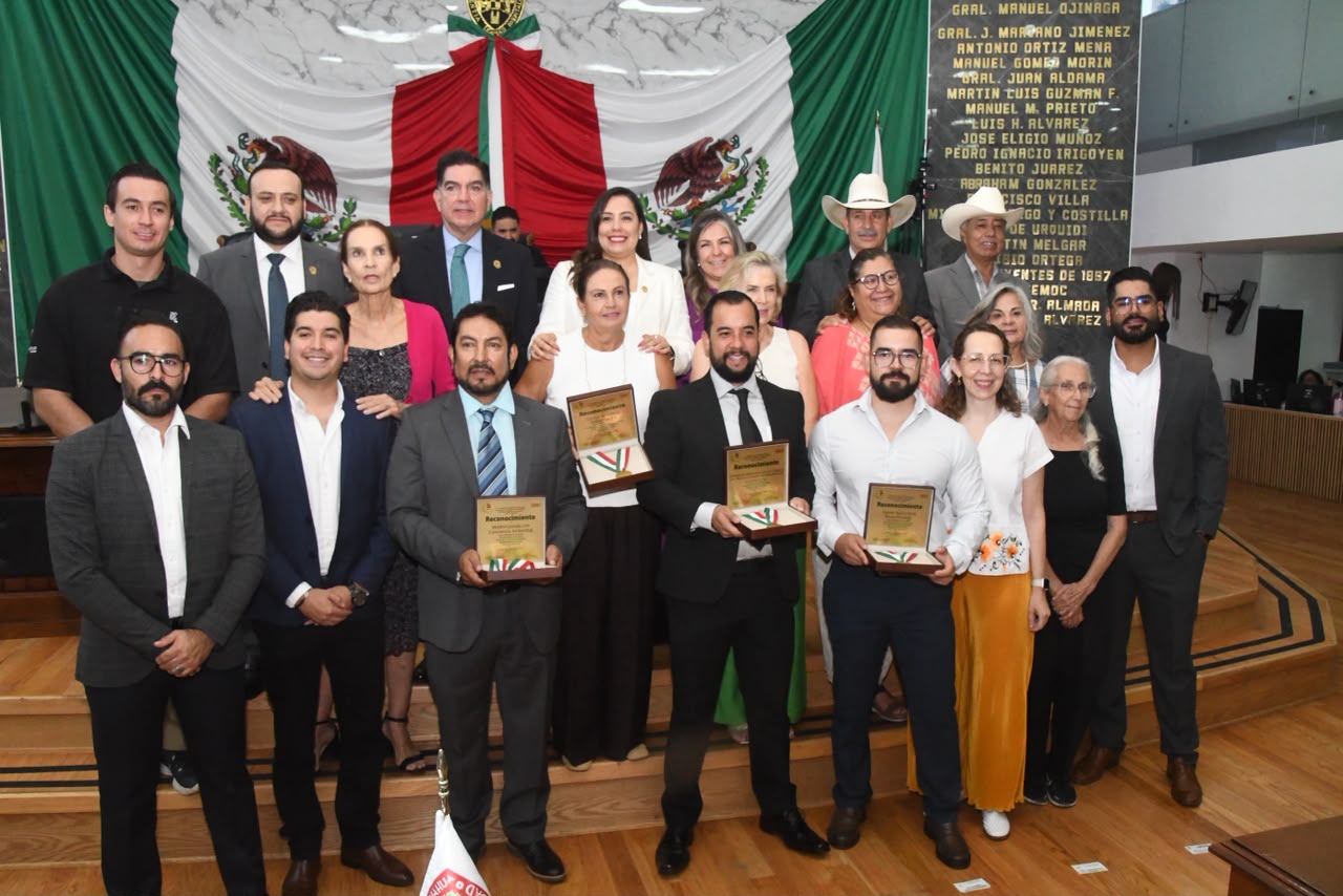 Reconoce el congreso del estado el compromiso ambiental de la academia, sociedad civil y empresa con la entrega del Premio a la Responsabilidad Medioambiental 2026.