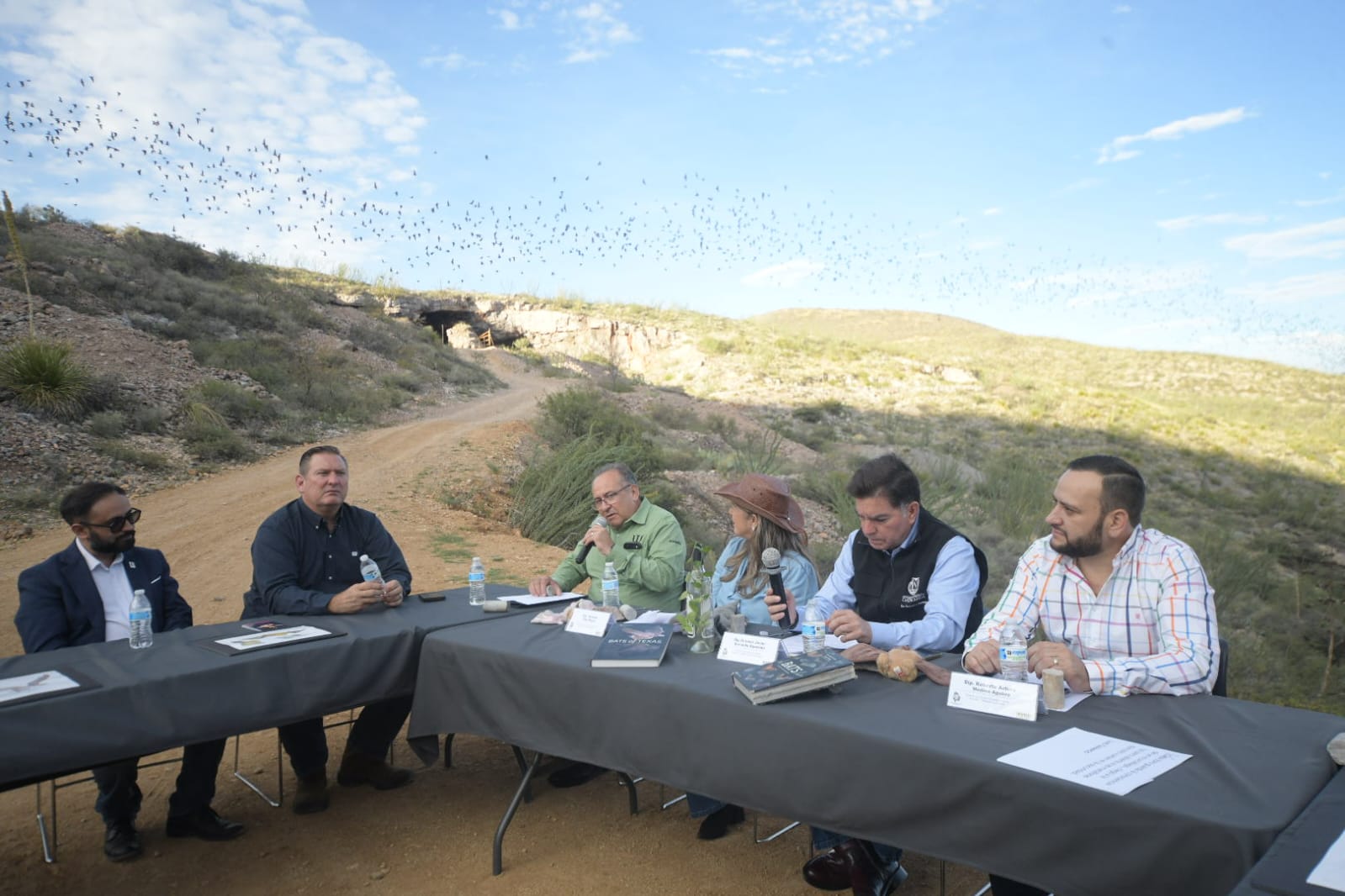 En el marco del Día Estatal del Murciélago, sesiona Comisión de Medio Ambiente y Ecología en la Mina de Bustillos.